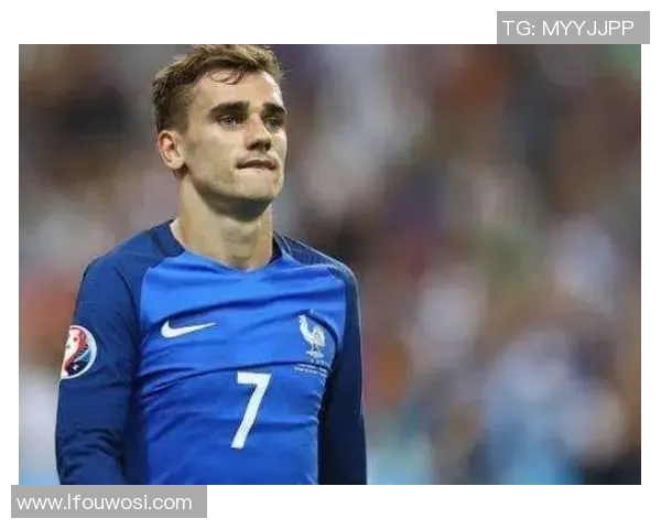 足球场七号球星是谁 探寻足坛七号背后传奇与风云人物