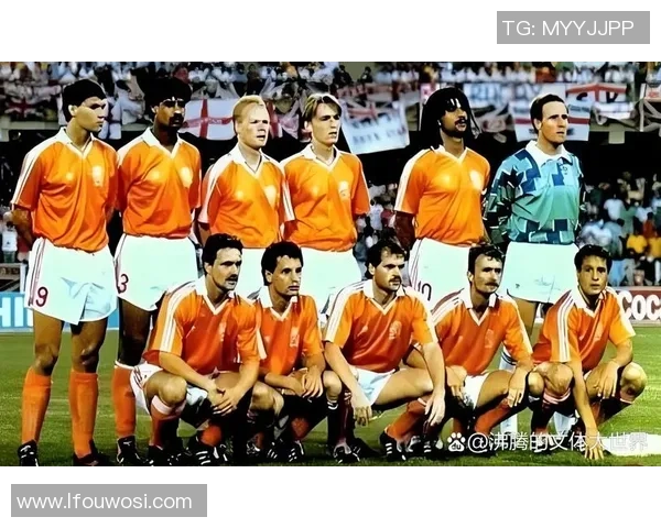 足坛风云人物：那些为足球倾尽一生的男球星们的传奇与奋斗