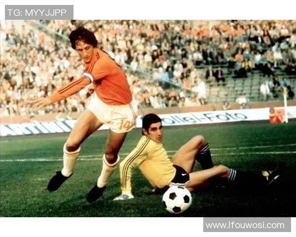 足球历史十大传奇球星完整榜单及其影响力解析